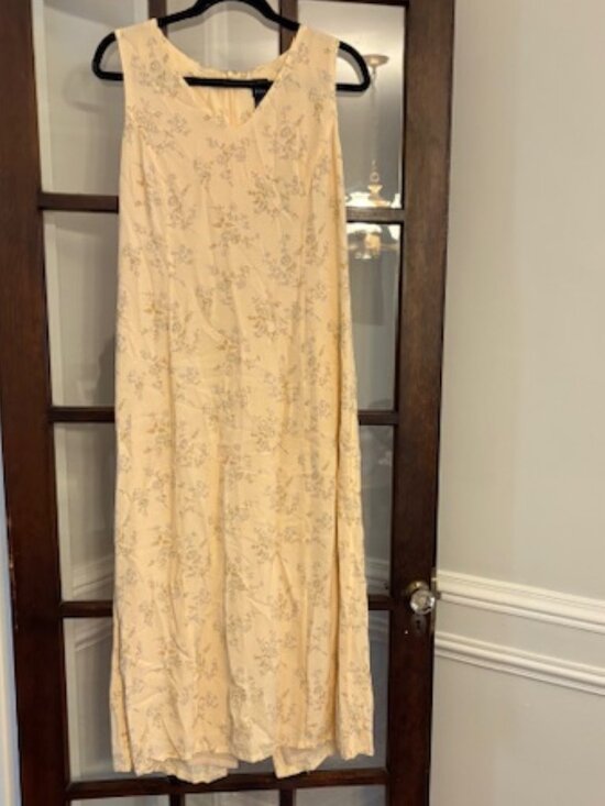 GAP Dresses & Skirts - GAP Vintage Yellow Floral Sleeveless Shift Maxi Dress, Size 6